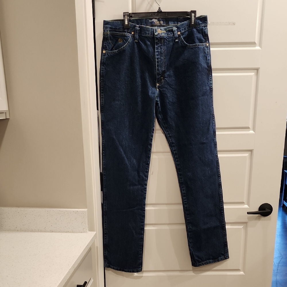 Wrangler Men's Dark Blue Straight Jeans